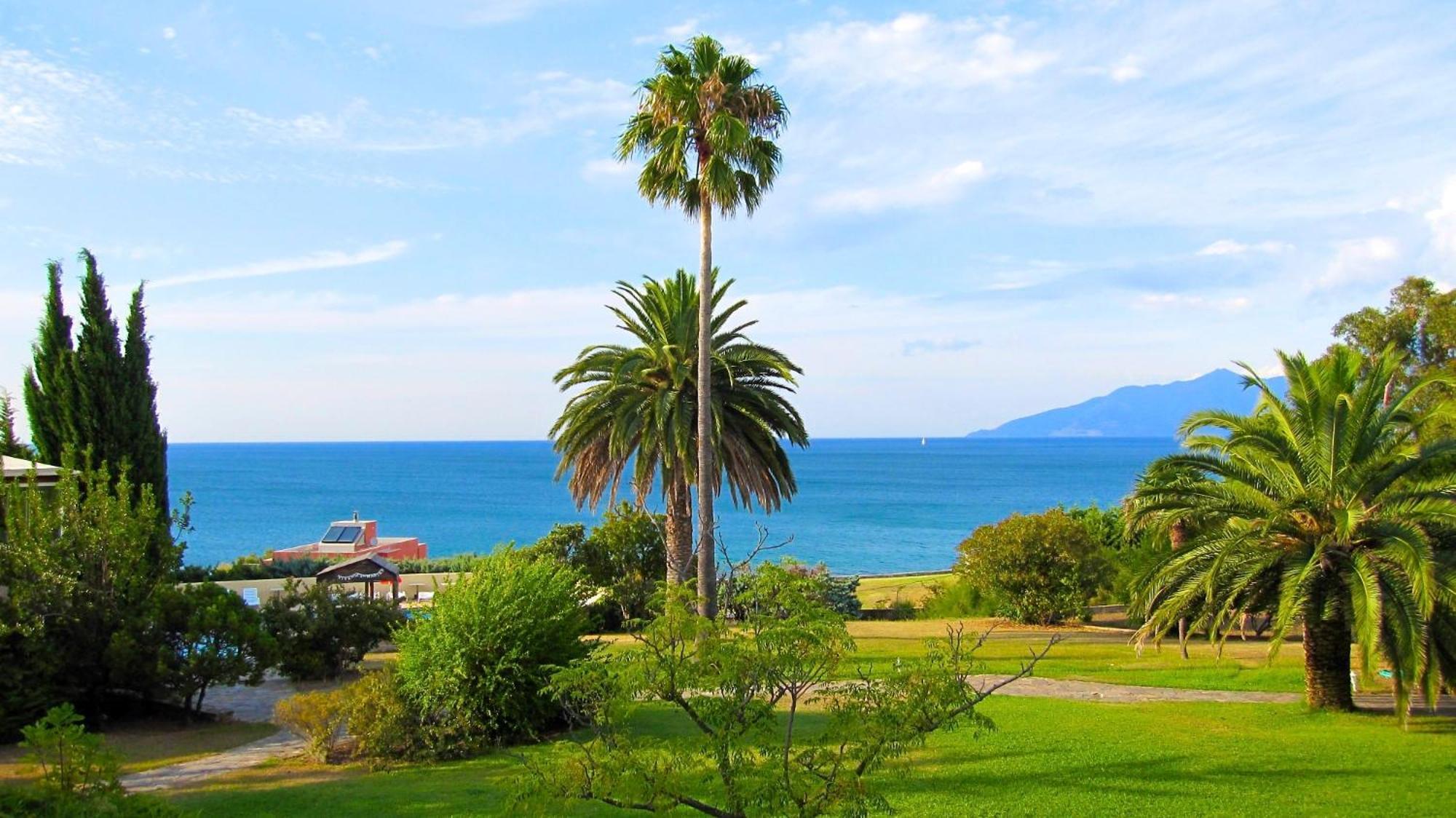 Hotel Bellevue Saint-Florent  Exterior photo