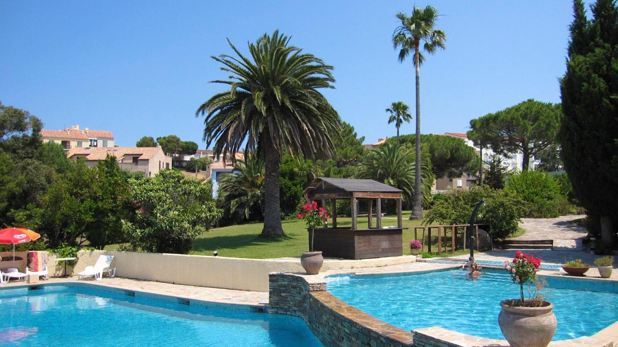 Hotel Bellevue Saint-Florent  Exterior photo