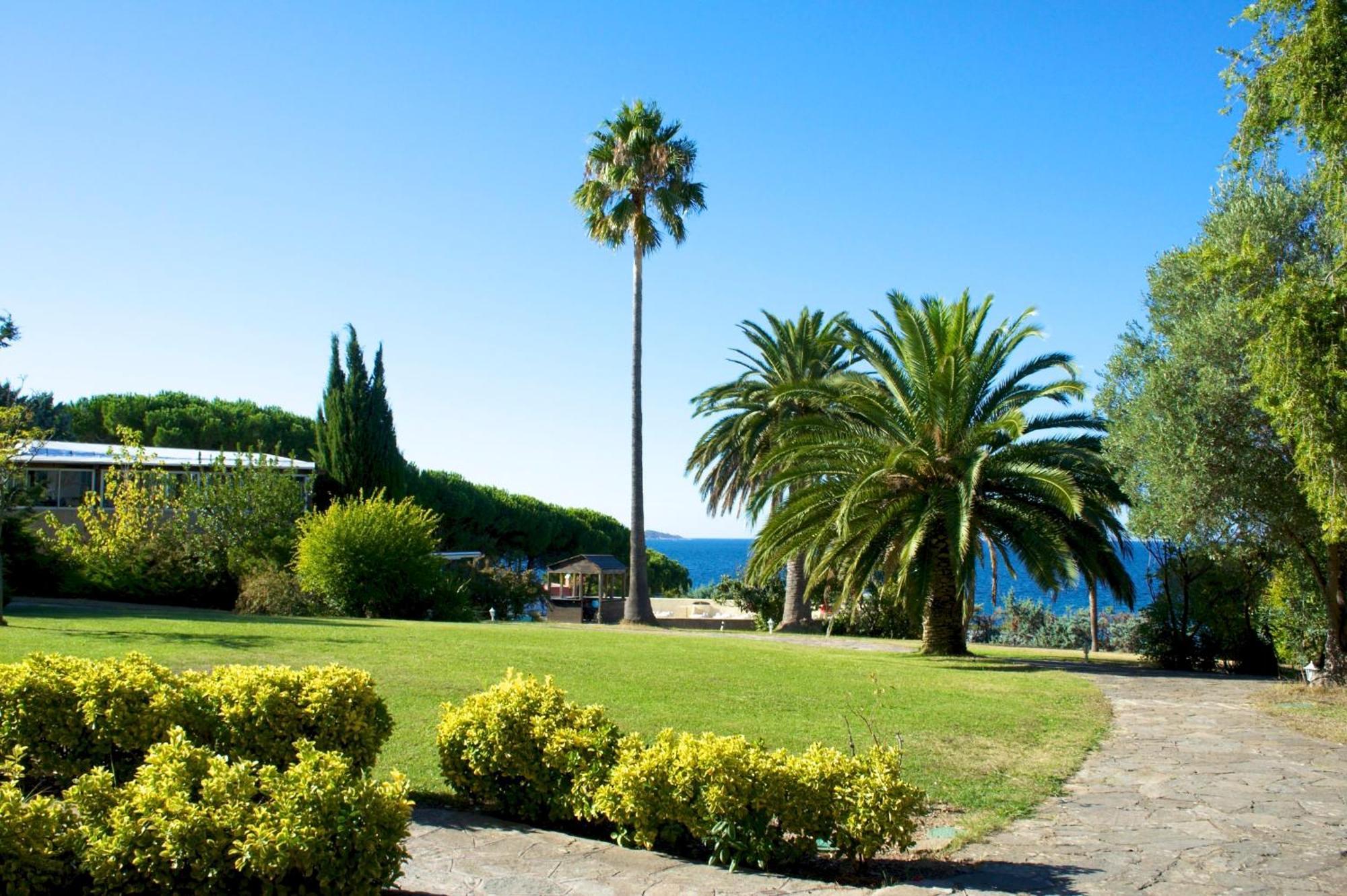 Hotel Bellevue Saint-Florent  Exterior photo